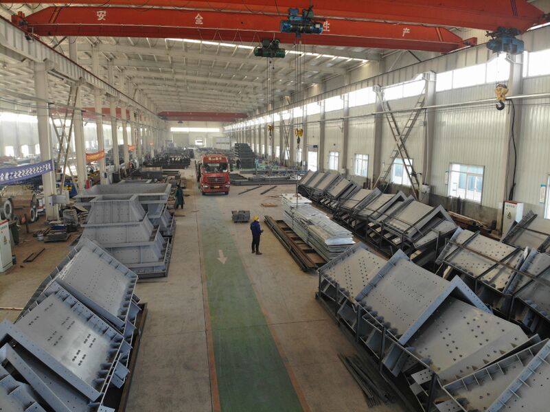 Qingdao Zhongbo Steel Structure Co., Ltd linea di produzione del fabbricante